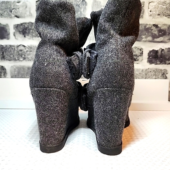 MIA Women's Size 7M Barton Grey Fabric Covered Wedge Heel Buckle Ankle Boots - Picture 4 of 8